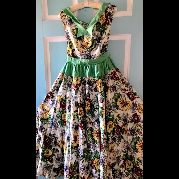 Vintage linen floral feminine garden party dress ! - Picture 2 of 9